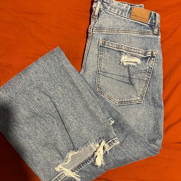 american eagle distressed denim - Picture 4 of 5
